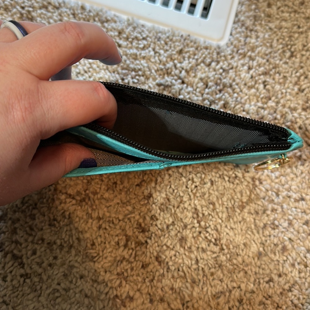 Card holder - Picture 3 of 3